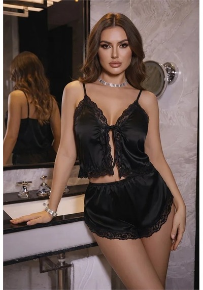 Go İthalat Kadın Şık Tasarım Siyah Göğsü Dantelli Önü Bağlamalı Ve Açık Askılı Parlak Saten Şortlu Pijama Takımı
