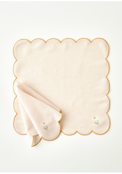 Bella Maison Daisy Scallop Kenar Peçete Bej 40x40 Cm