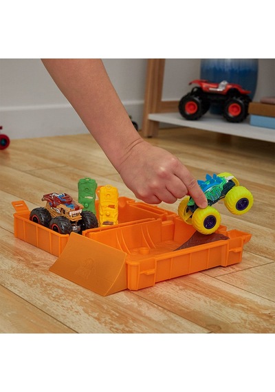 Hxt04 Hot Wheels Monster Trucks Taşınabilir Oyun Seti
