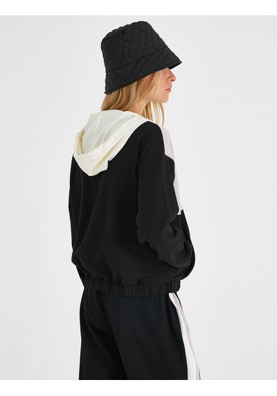 Koton Kapüşonlu Renk Bloklu Sweatshirt Siyah 1kak13422ek