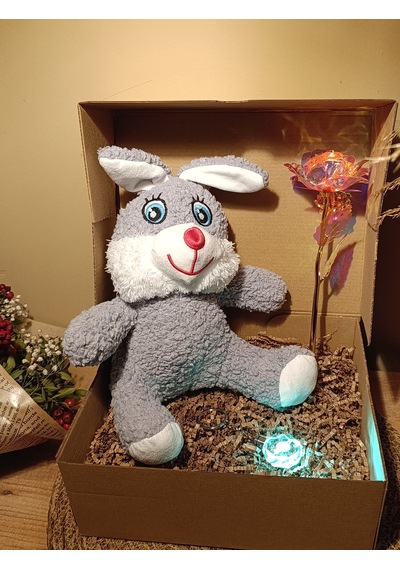 Kutulu Hediye Seti / Peluş Tavşan 30cm - Renk Değiştiren Işıklı Anahtarlık - Sonsuzluk Gülü