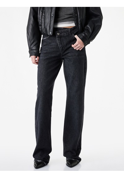 Koton Pamuklu Düğmeli Normal Bel Düz Paça Denim Pantolon - Straight Fit Jean Siyah 7wal40227md Koton Pamuklu Düğmeli Normal Bel Düz Paça Denim Pantolon - Straight Fit Jean Siyah 7wal40227md