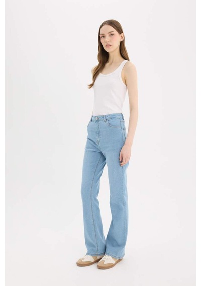 DeFacto Slim Flare Yüksek Bel Düz Paça Uzun Jean Kar Yıkamalı Pantolon D7973AX25SPNM39 DeFacto Slim Flare Yüksek Bel Düz Paça Uzun Jean Kar Yıkamalı Pantolon D7973AX25SPNM39