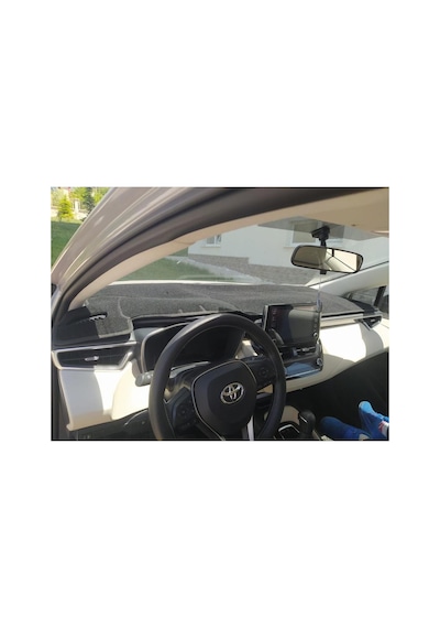 Toyota Corolla 2019-2021 Modellerine Uygun Torpido Koruma Halısı Siyah Kenar Renk Siyah