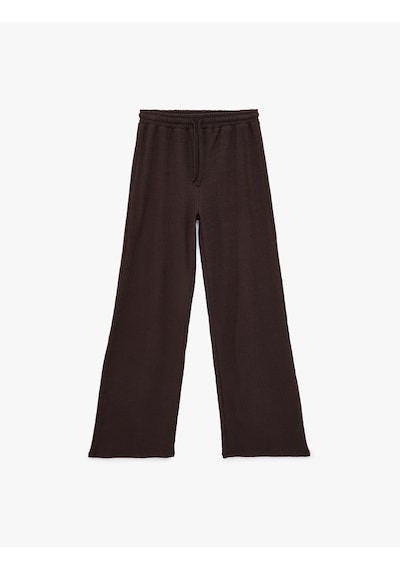 Koton Yüksek Bel Rahat Kalıp Geniş Paça Beli Bağcıklı Pantolon Kahverengi 6sal40021ık Kahve Koton Yüksek Bel Rahat Kalıp Geniş Paça Beli Bağcıklı Pantolon Kahverengi 6sal40021ık Kahve