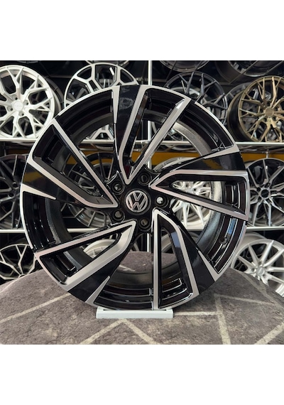 18" İnç 5x112 Golf R Volkswagen Uyumlu Siyah Jant Takım