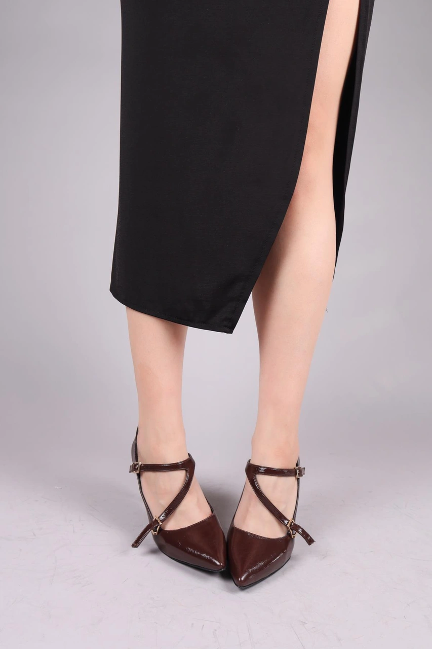 Birikon Cheraw V Bantlı Stiletto Kahverengi-8375 Kahverengi