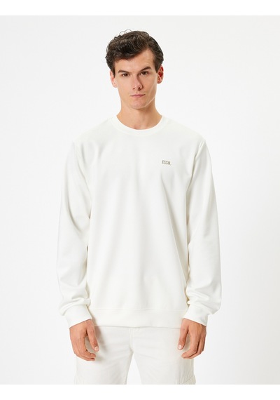 Koton Bisiklet Yaka Sweatshirt Minimal Baskılı İnterlok Kumaş Pamuk Karışımlı Beyaz 5wam70084mk Beyaz