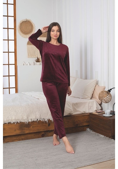 Kadın Kırmızı Renk Likralı Kadife Pijama Takımı Kırmızı