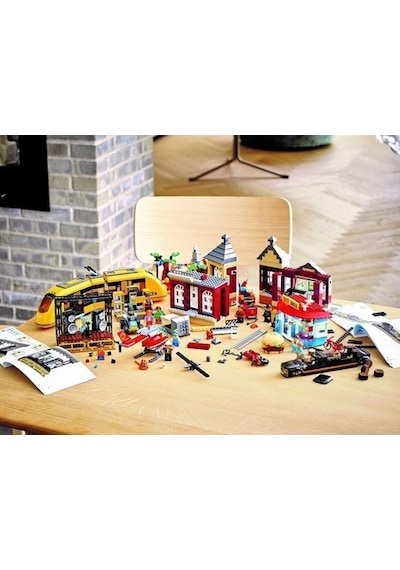 LEGO® City 60271 Main Square 1517 Parça