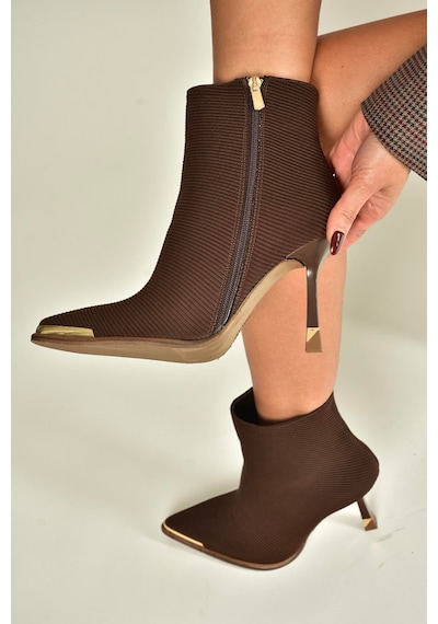 Fox Shoes V820200504 Kahverengi Kumaş İnce Topuklu Sivri Burunlu Yarım Bot Kahverengi Fox Shoes V820200504 Kahverengi Kumaş İnce Topuklu Sivri Burunlu Yarım Bot Kahverengi