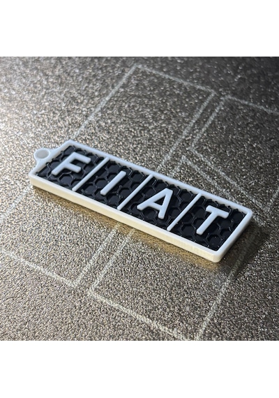 Markanıza Özel Petek Desenli Fiat Eski Logo 3d Anahtarlık