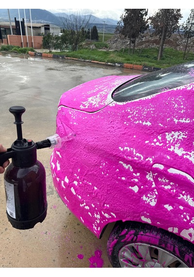 %95 Cilalı Pembe Oto Şampuanı 5 Lt + Hediye Köpük Atan Basınçlı Pompa 2 Lt