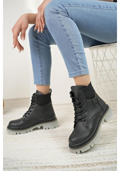 Nesil Shoes Dvm 5003 Siyah Bağcıklı Kadın Bot-siyah Siyah