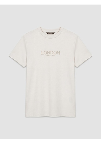 Lcw Modest Bej Bisiklet Yaka London Baskılı Kadın Tişört