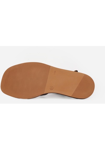Kuum London Orthopedix K86307 Hakiki Deri Aksesuarlı Parmak Arası Yumuşak Tabanlı Kadın Sandalet 001 Kuum London Orthopedix K86307 Hakiki Deri Aksesuarlı Parmak Arası Yumuşak Tabanlı Kadın Sandalet 001