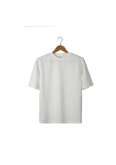 Beyaz Dokulu Oversize Kalıp Bisiklet Yaka T-shirt Ekru