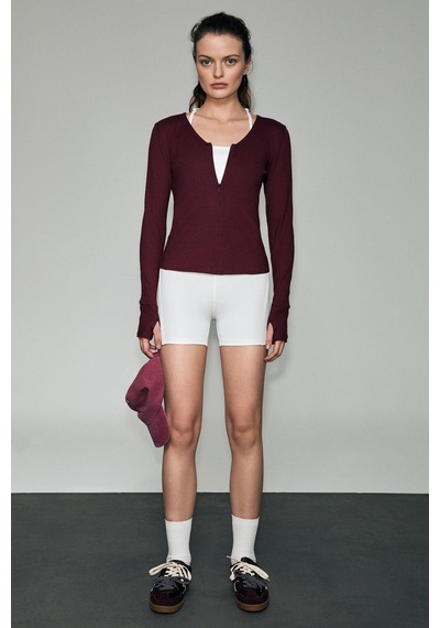 Grımelange Polunea Kadın V Yakalı Önü Fermuar Kapamalı Vücuda Oturan Slim Fit Bordo Bluz bordo