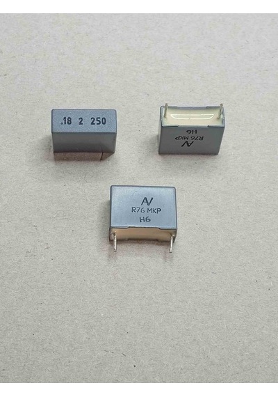 R76ıı3180se30g 180nf 250v 15 0.02 Polyester Kondansatör 70 Adet