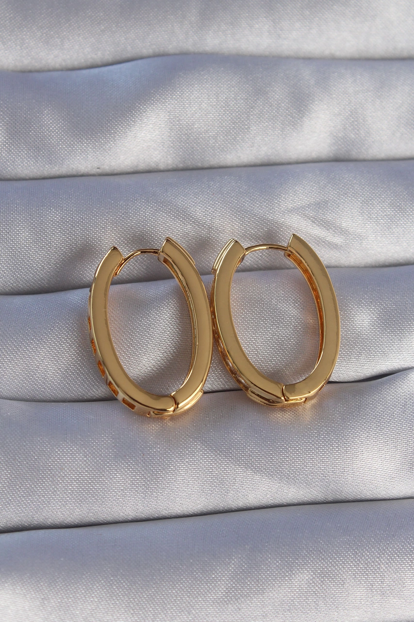 Pirinç Gold Renk Zirkon Taşlı Oval Model Küpe Diğer