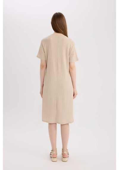 DeFacto Regular Fit Apaş Yaka Basic Düz Bürümcük Kısa Kollu Midi Yazlık Elbise D3834AX25SMBG115