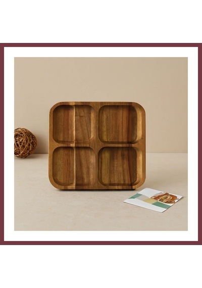 Storeşahin Akasya Ahşap 4 Bölmeli Kare Servis Tepsisi 20x20x1.4 Cm Shn0720