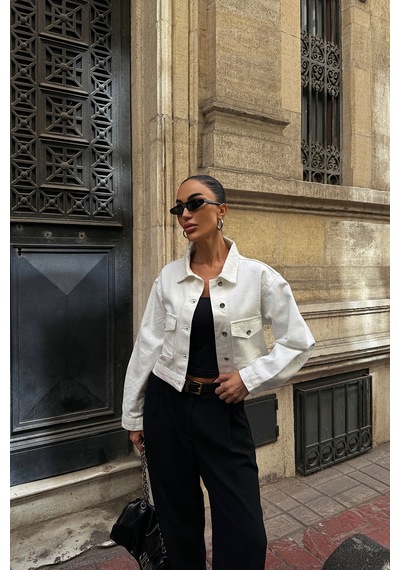 Beyaz Çift Cep Denim Crop Ceket Bcdf-255419 Çok Renkli