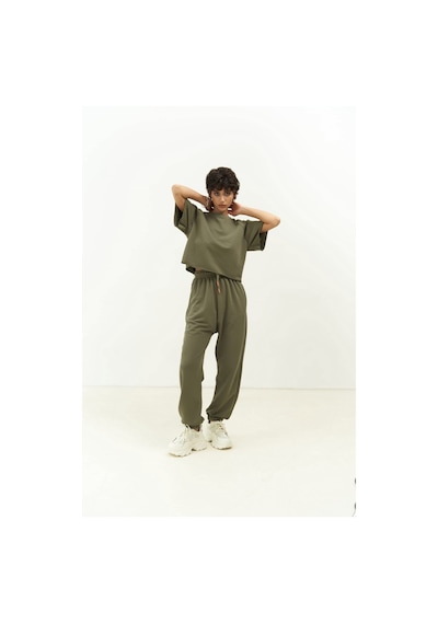 Mai Collection Mai Studios Co. Vero Soft Haki Crop Eşofman Takım Haki Mai Collection Mai Studios Co. Vero Soft Haki Crop Eşofman Takım Haki