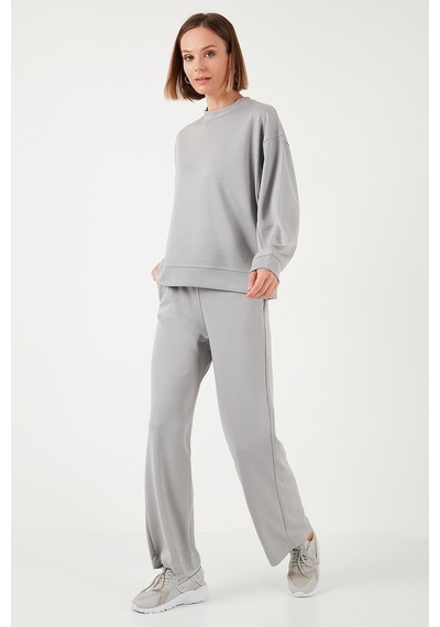 Lela Streç Bisiklet Yaka Oversize Fit Scuba Bayan Sweat 5865879 Gri Lela Streç Bisiklet Yaka Oversize Fit Scuba Bayan Sweat 5865879 Gri