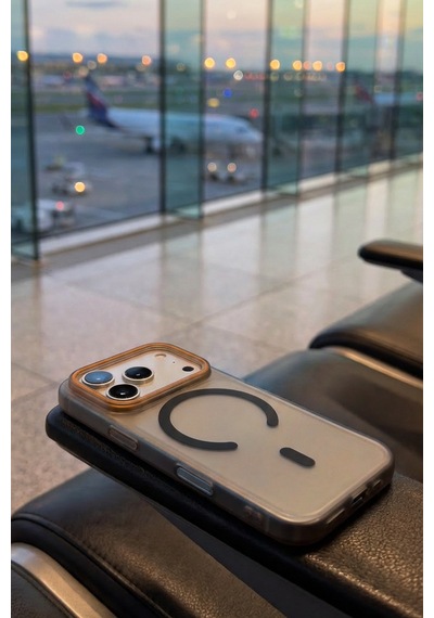 Apple Uyumlu iPhone 17 Pro Max Magsafe Wireless Şarj Özellikli Mat Sert Arka Kapak Kılıf