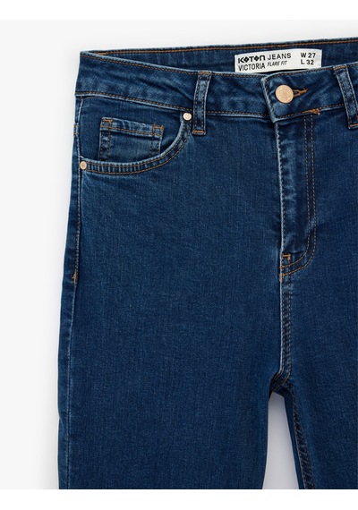 Koton Normal Bel Cepli Düğmeli İspanyol Paça Denim Pantolon - Flare Jeans Koyu İndigo 6sal40140md İndigo Koton Normal Bel Cepli Düğmeli İspanyol Paça Denim Pantolon - Flare Jeans Koyu İndigo 6sal40140md İndigo