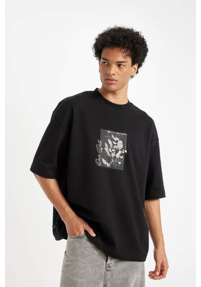 DeFacto Siyah Loose Fit Bisiklet Yaka Çiçek Baskılı Ağır Kumaş Kısa Kollu Tişört C7056AX24AUBK81