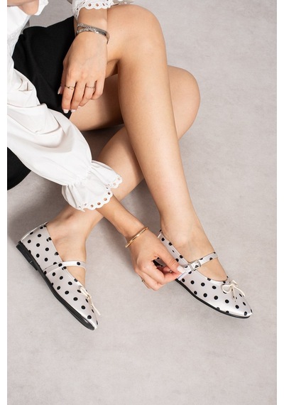 Dabab Shoes Penelop Kadın Krem Saten Puantiyeli Fiyonk Detaylı Ayarlanabilir Tokalı Ortopedik Taban Mary Jane Babet Ayakkabı