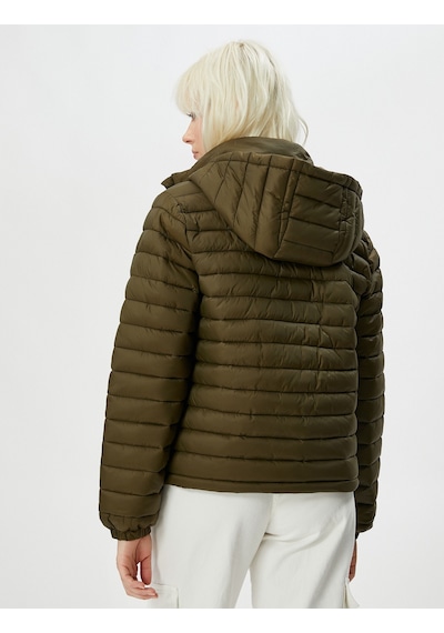 Koton Kısa Şişme Mont Kapüşonlu Fermuarlı Kolları Lastikli Haki 4wak20127ew 4WAK20127EW876 Haki