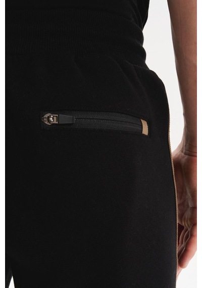 AR-MA Arma Erkek Örme 3 İplik Kumaş Dar Paça Eşofman Altı Regular Fit Lastikli Bel %70 Pamuk %30 Polyester K30174681602 Siyah