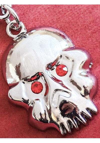 Kırmızı Gözlü İskeletor Kafatası Metal Anahtarlık