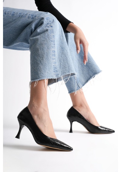 Alewomen Siyah Krokodil Desenli Deri Alçak 8 Cm Topuk Shoper Stiletto Topuklu Kadın Ayakkabı Siyah Kroko Alewomen Siyah Krokodil Desenli Deri Alçak 8 Cm Topuk Shoper Stiletto Topuklu Kadın Ayakkabı Siyah Kroko