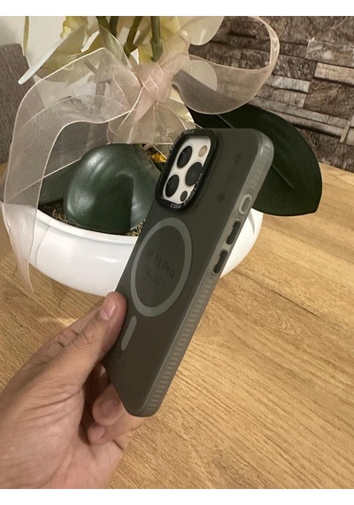 15 Pro Magsafe Destekli Kenar Korumalı Slikon Kılıf Koyu Gri