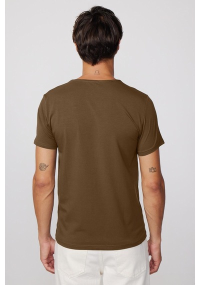Tudors Erkek Slim Fit Dar Kesim Pamuklu Yumuşak Doku Likralı Esnek Kumaş Kahverengi Bisiklet Yaka Tişört-35592 Kahverengi