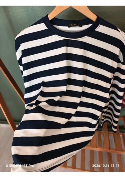 Trendall Lacivert Çizgili Beyaz Renk Basic Uzun Kollu Tshirt