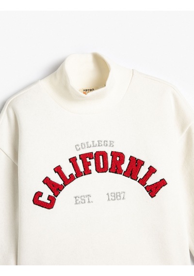 Koton Crop Oversize Kolej Sweatshirt Dik Yaka Şardonlu Ekru 4wkg10061ak 4WKG10061AK010 Ekru Koton Crop Oversize Kolej Sweatshirt Dik Yaka Şardonlu Ekru 4wkg10061ak 4WKG10061AK010 Ekru