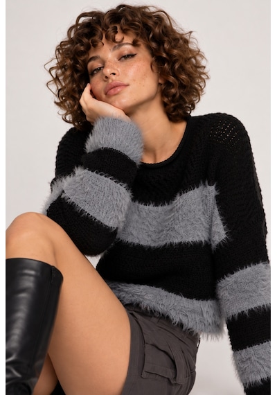 Neden Tekstil Kadın Premium Sakallı İplik Detaylı Çizgili Crop Triko Kazak - Siyah-gri
