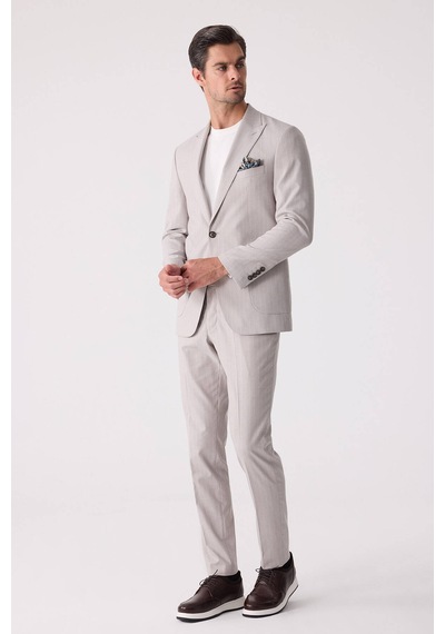 Erkek Bej Slim Fit Çizgili Torba Cep Jogger Pantolonlu Sivri Yaka