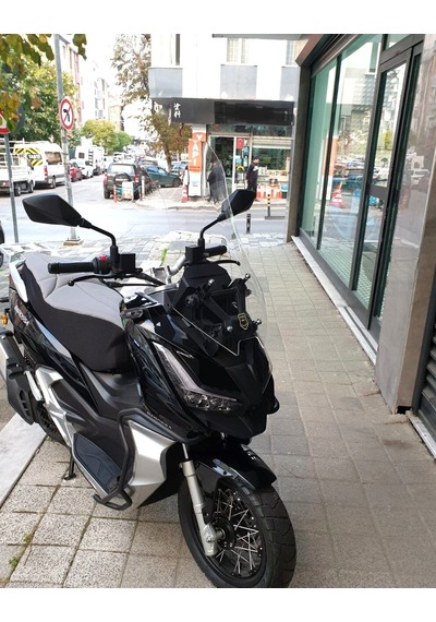 Motocam Barossa Adv 125 Ön Cam 2025-2026 Model 57cm Şeffaf Renkli 4mm Sportif
