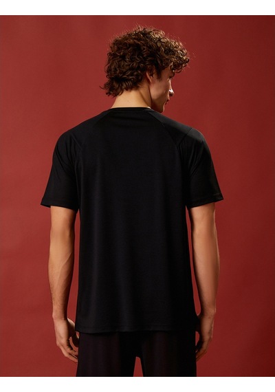 Koton Baskılı Spor Tişört Dikiş Detaylı Bisiklet Yaka Reglan Kol Siyah 3Sam10103Nk 3Sam10103Nk999 Siyah Koton Baskılı Spor Tişört Dikiş Detaylı Bisiklet Yaka Reglan Kol Siyah 3Sam10103Nk 3Sam10103Nk999 Siyah