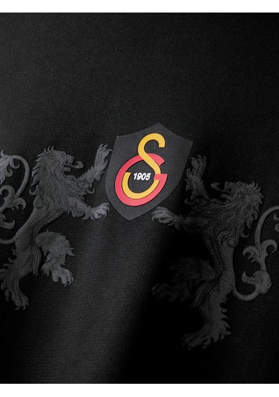 Gsstore Galatasaray Match Day Aslanlı T-shirt E251318 Siyah Gsstore Galatasaray Match Day Aslanlı T-shirt E251318 Siyah