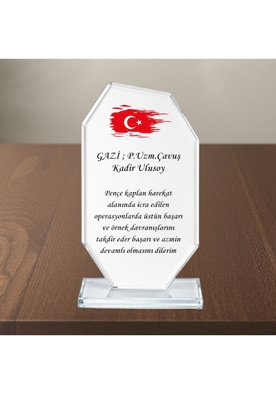 Kişiye Özel Türk Bayraklı Askeri Kristal Cam Plaket - Gazilik, Tayin Ve Üstün Başarı Ödülü