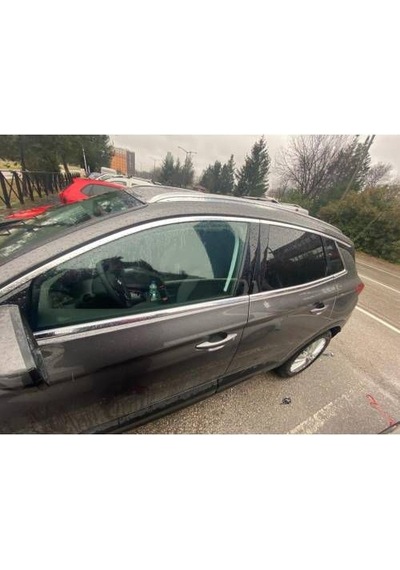 Opel Grandland X Krom Cam Çerçevesi 2017 -Üzeri