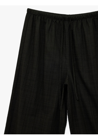 Koton Beli Bağcıklı Viskon Karışımlı Uzun Geniş Paça Pantolon Siyah 6sal40049ıw