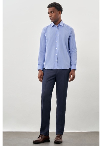 İmza Mavi Klasik Yaka Uzun Kol Cepsiz Slim Fit Basic Pamuklu Gömlek 1004255008 Açık Mavi İmza Mavi Klasik Yaka Uzun Kol Cepsiz Slim Fit Basic Pamuklu Gömlek 1004255008 Açık Mavi